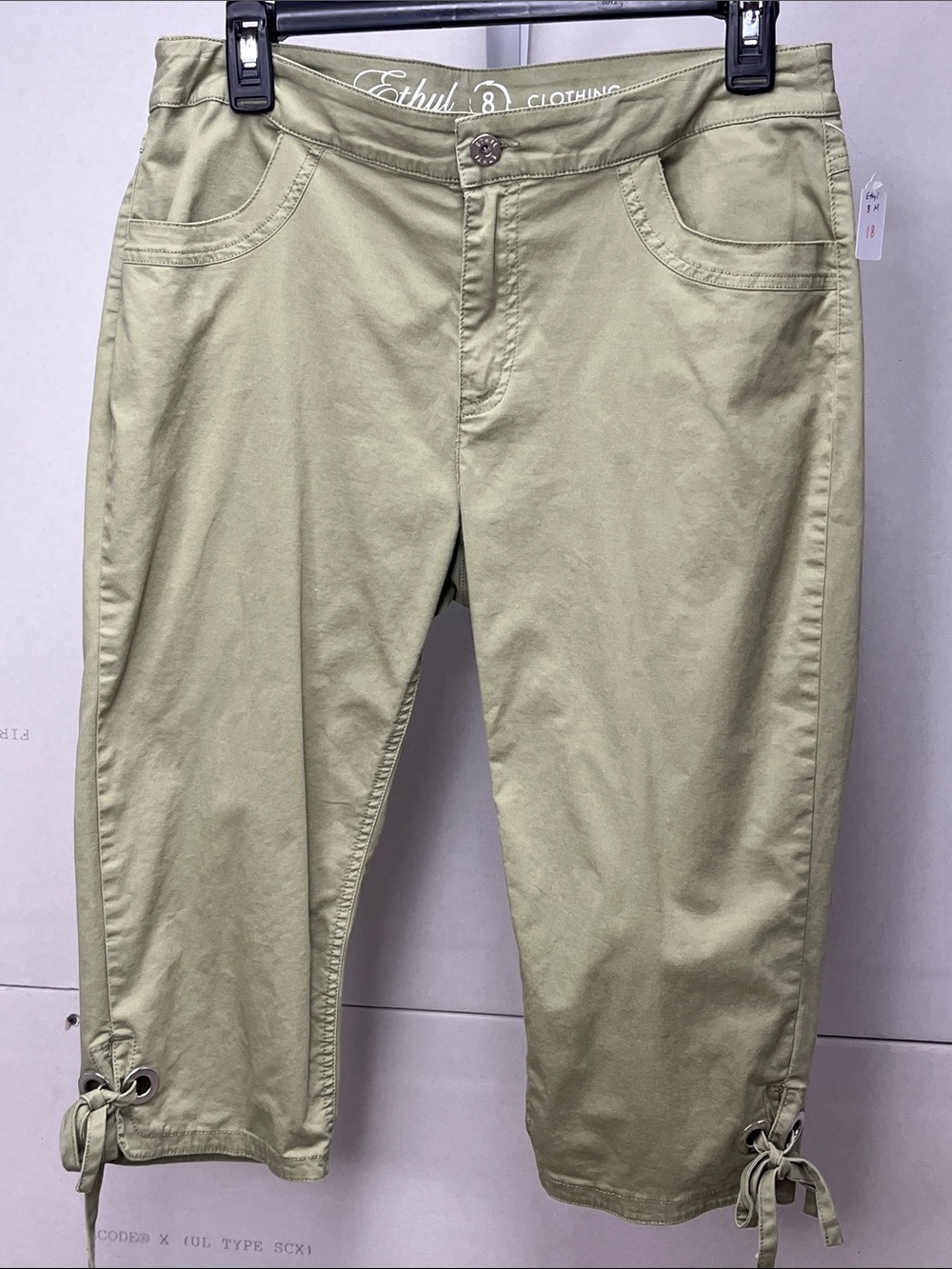ETHYL Olive Green Women’s Capri Pants with Tie Hem